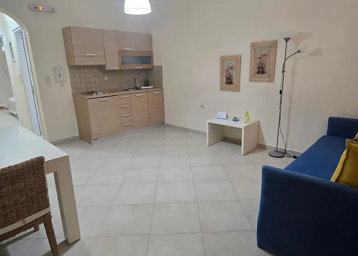 מלון דירות Margaritari 2*