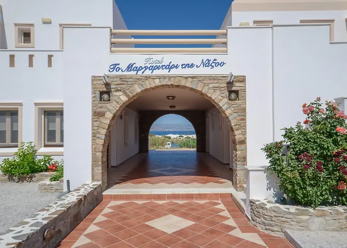 מלון דירות Margaritari 2*