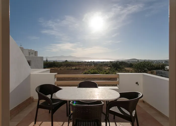 מלון דירות Margaritari 2*